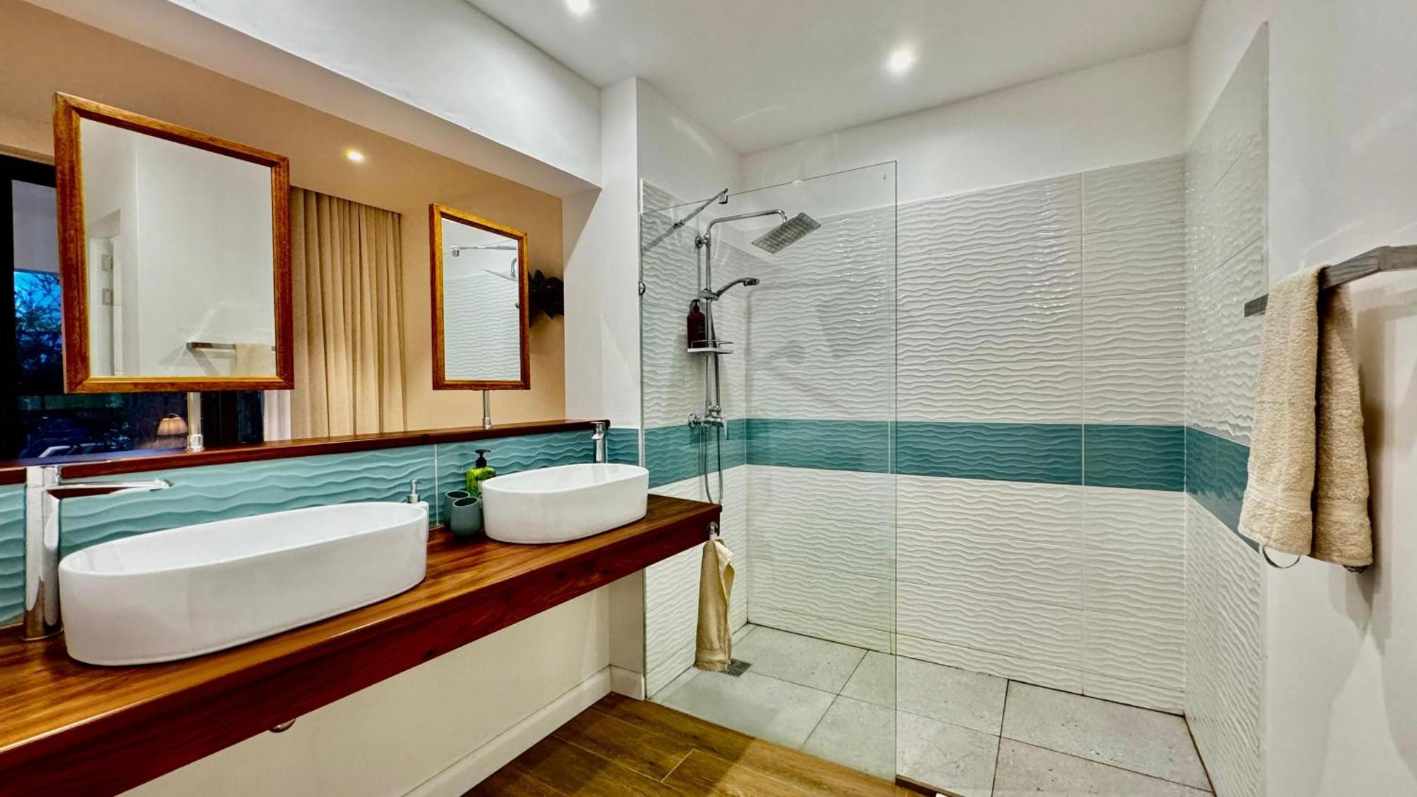 Appartement De Luxe Piscine Et Vue Mer Rivière Noire Eksteriør bilde