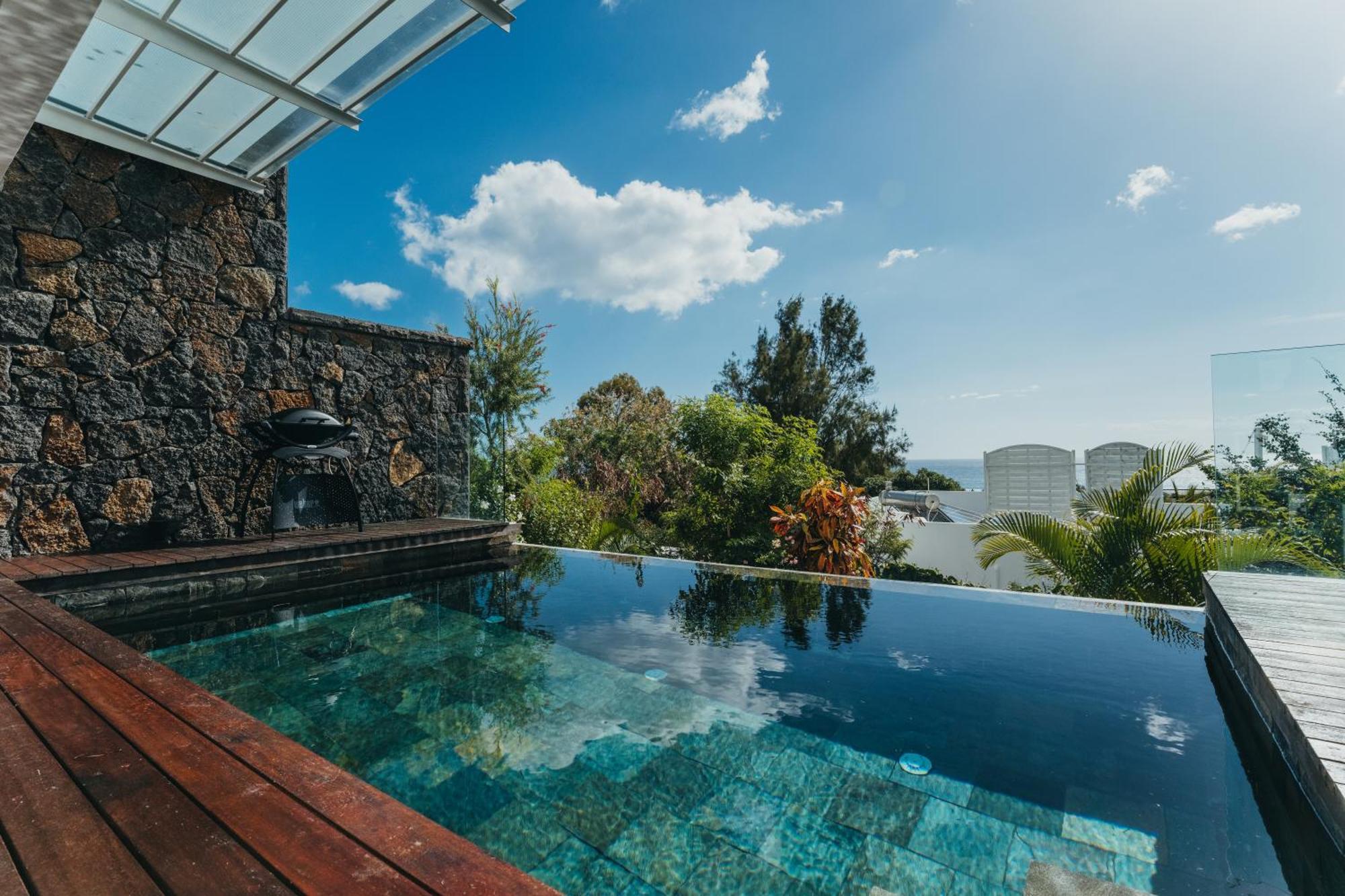 Appartement De Luxe Piscine Et Vue Mer Rivière Noire Eksteriør bilde